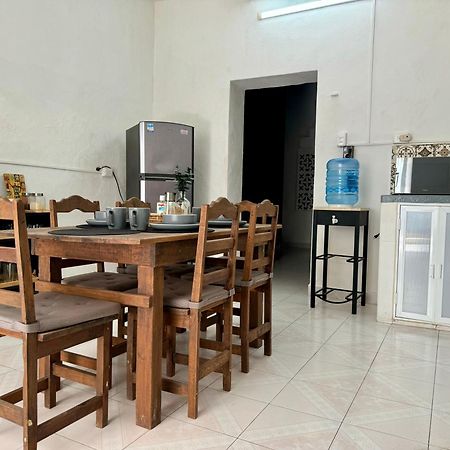 Casita Azul Colonial En El Centro De Merida. Eksteriør bilde