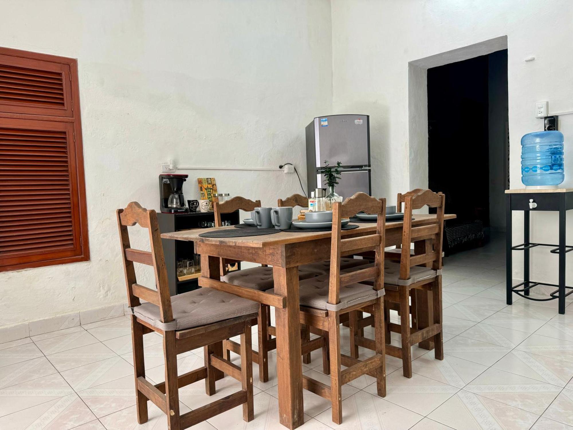 Casita Azul Colonial En El Centro De Merida. Eksteriør bilde